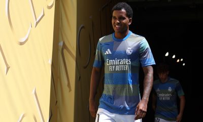 EAST RUTHERFORD, NEW JERSEY - JULY 09: Rodrygo #11 of Real Madrid C.F. enters the pitch to warm up prior to the FIFA Club World Cup 2025 semi-final match between Paris Saint-Germain and Real Madrid CF at MetLife Stadium on July 09, 2025 in East Rutherford, New Jersey. (Photo by Buda Mendes/Getty Images)