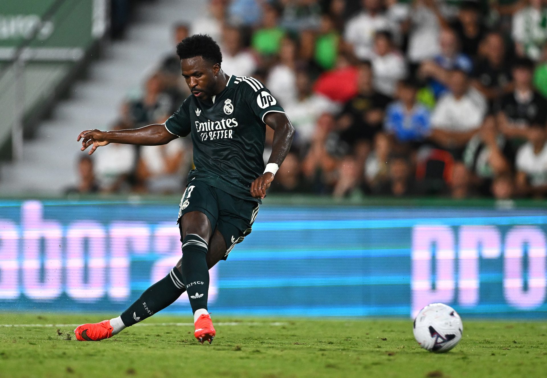 Vinicius Jr., Real Madrid player